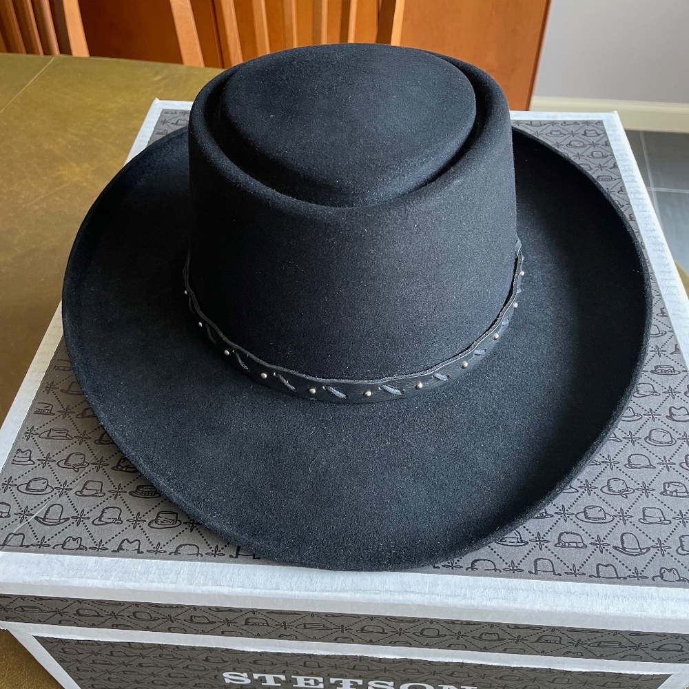 Stetson black western felt hat.  Size 7 3/8